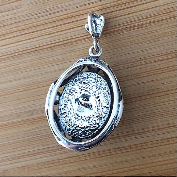 $69 Vintage Polish Estate Cherry Amber Pendant Sterling V-8 925 POLAND - Picture 6 of 7